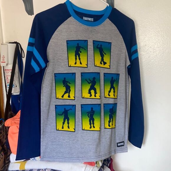FORTNITE SHIRT SIZE 14-16 - Picture 4 of 8
